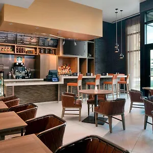 https://courtyard-phoenix-downtown.hotelsofphoenix.com